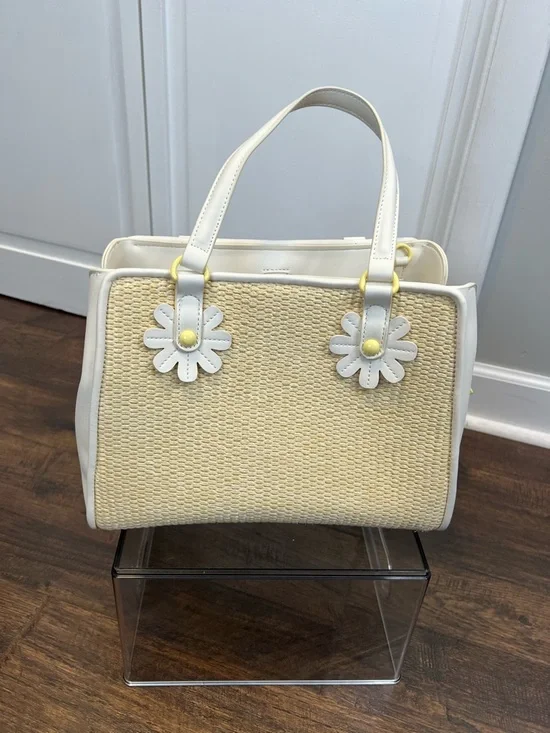 Betsey Johnson Alfie Flower Butterflies Satchel/Crossbody Whimsical Bag - Picture 5 of 14